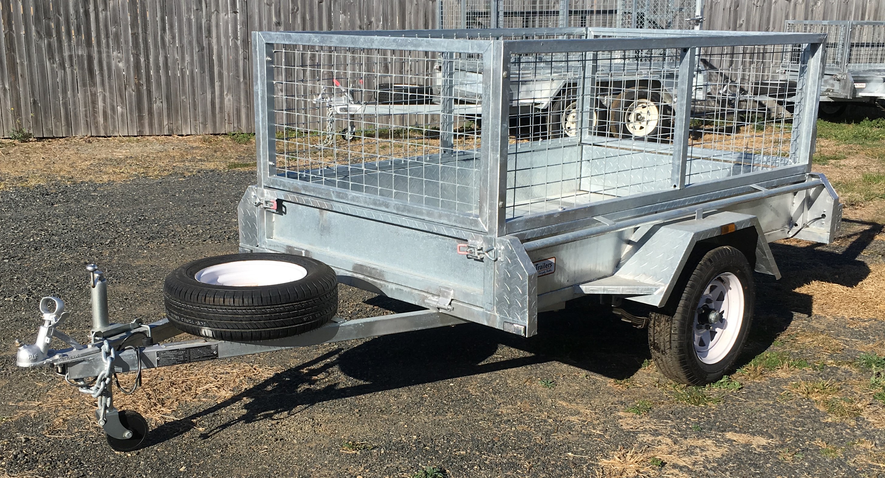 Sunmore Investments - LONGLIFE TRAILERS 6X4, 7X4, 7X5 & 8X5 2018 recall photo 2